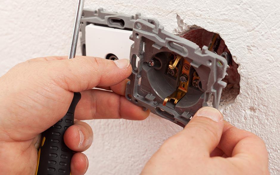 devis renovation électrique Montévrain